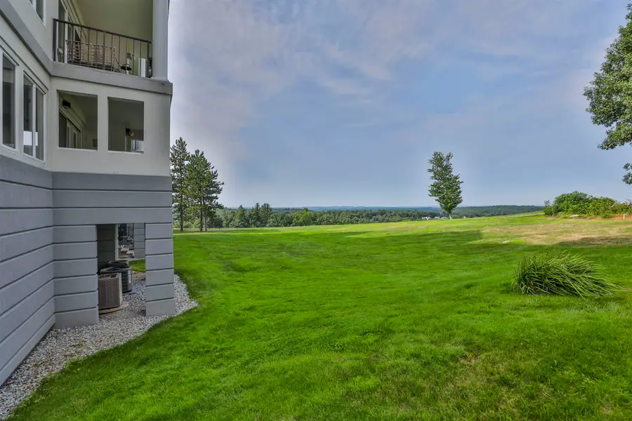 10 Mt Laurels Drive #104, Nashua, NH 03060 - #3