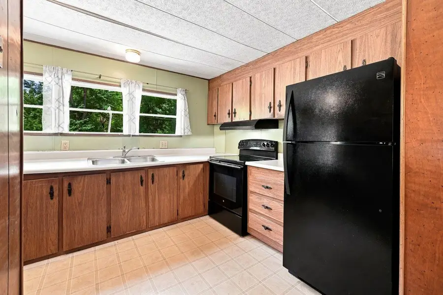 4 Vindale Road, Hooksett, NH 03106 - #2