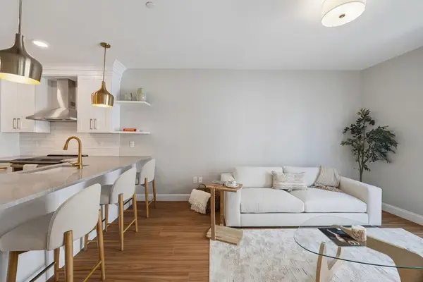 99 Foundry Place #207, Portsmouth, NH 03801