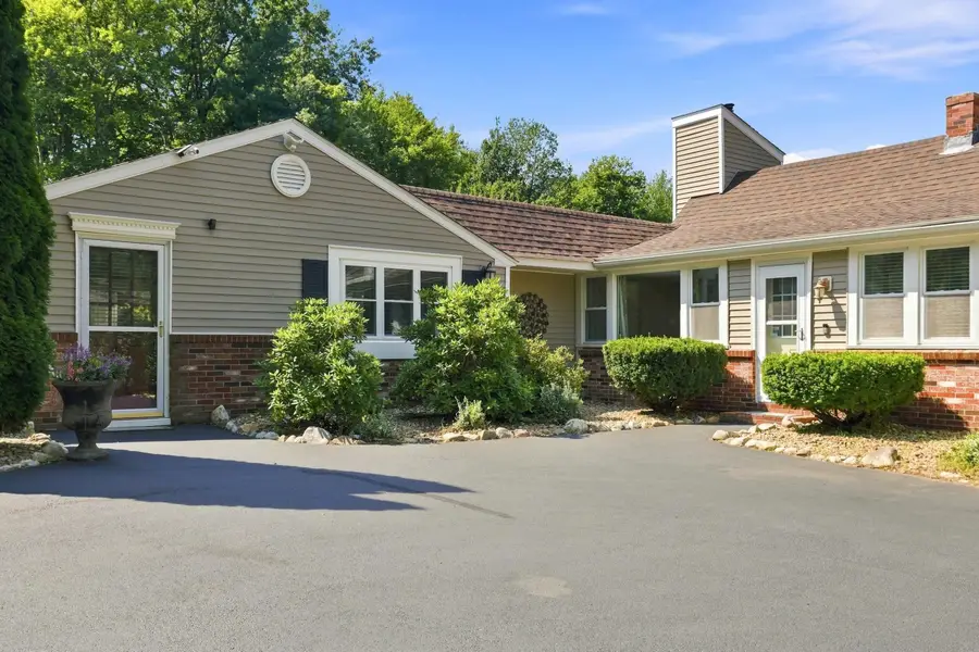 79 Dearborn Road, Auburn, NH 03032 - #3