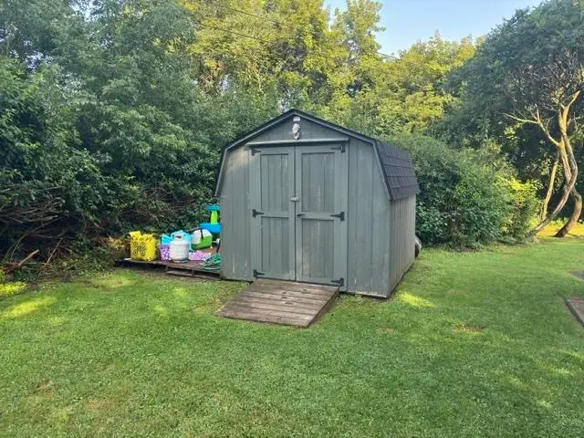 2 West Road Park, Bennington, VT 05201 - #3
