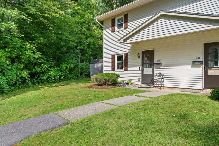 86 Pinecrest Drive #10F, Essex Junction, VT 05452 - #2