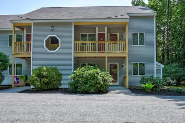 160 Northbrook Circle #84, Conway, NH 03860