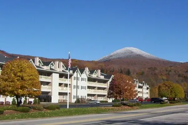 227 Main Street #219, Lincoln, NH 03251