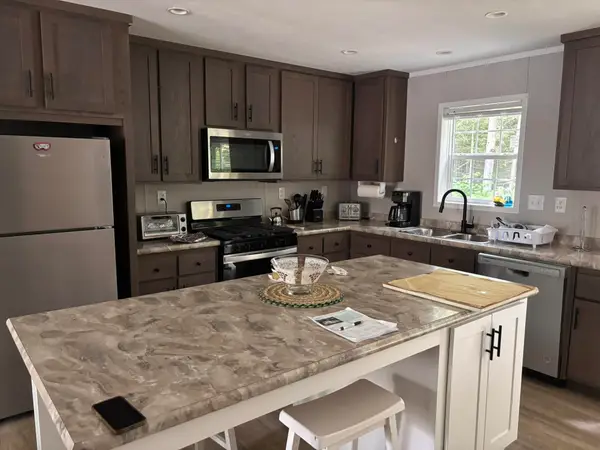 21 Lawrence Davis Drive, Wilmington, VT 05363