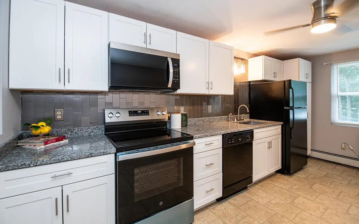 33 Garden Road #11, Plaistow, NH 03865 - #1