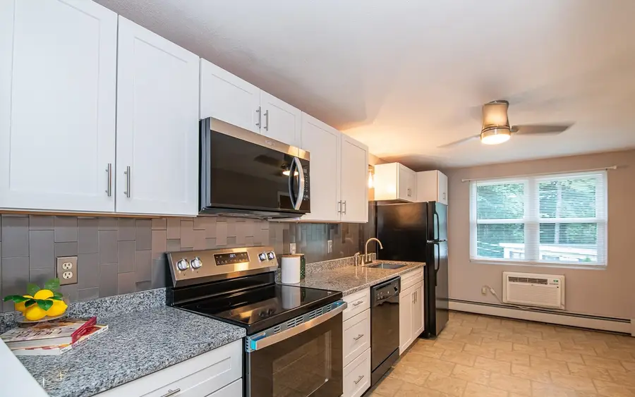 33 Garden Road #11, Plaistow, NH 03865 - #2