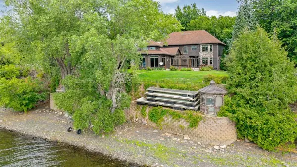 1398 Blockhouse Point Road, North Hero, VT 05474