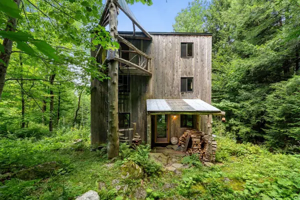 55 Stuart Lane, Waterbury, VT 05676