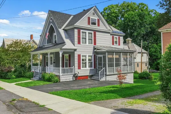 28 Pine Street, Rockingham, VT 05101