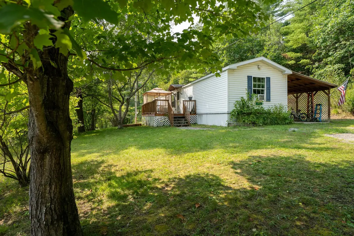 186 Oak Street, Saint Johnsbury, VT 05819 - #1