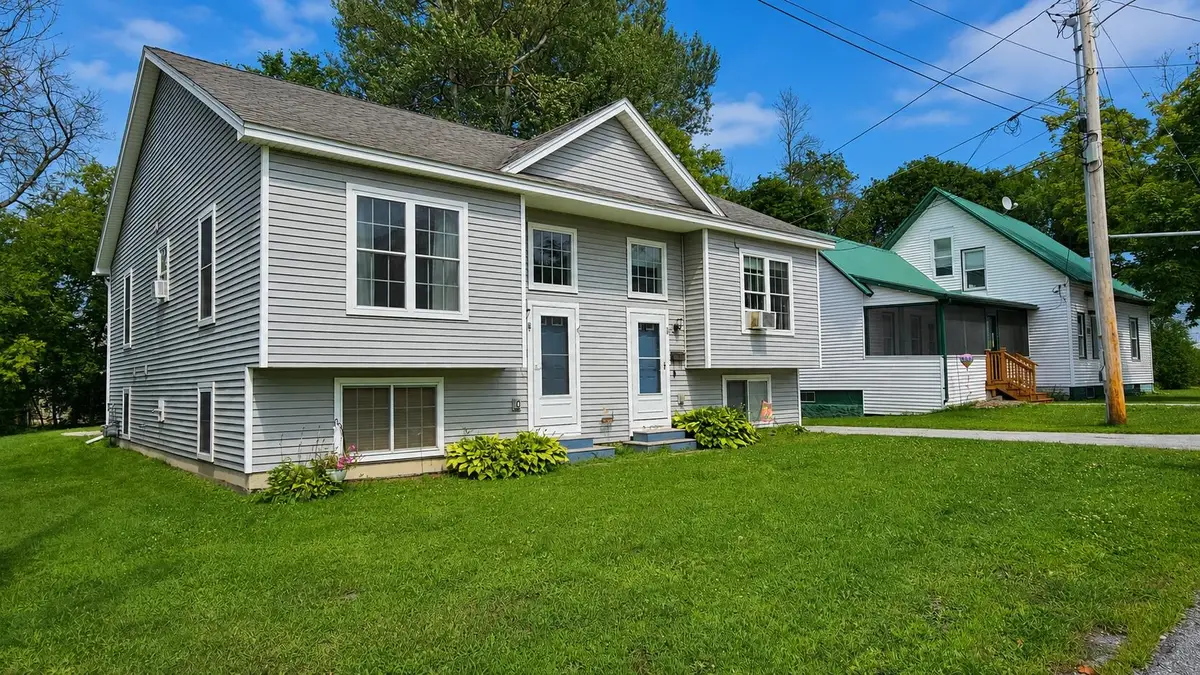 9A New Street, Saint Albans, VT 05478 - #1