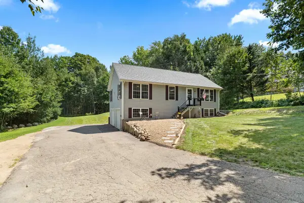 7 Dalton Drive, Barnstead, NH 03225