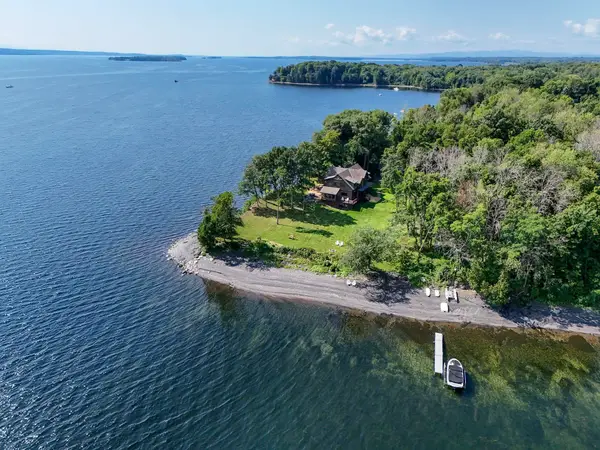 124 East Shore North, Grand Isle, VT 05458