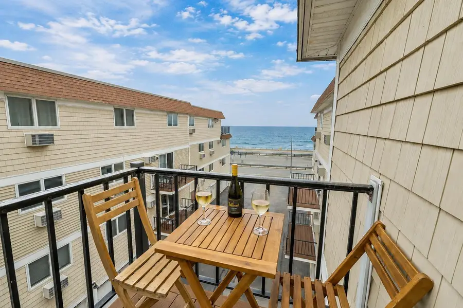 407 Ocean Boulevard #B10, Hampton, NH 03842 - #3