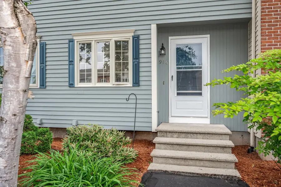 916 Fox Hollow Drive, Hudson, NH 03051 - #2