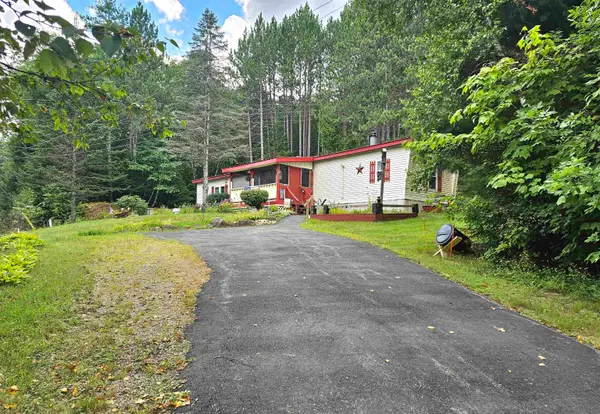 228 Daniel Webster Highway, Woodstock, NH 03262