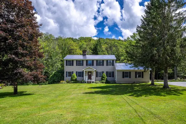 6694 Route 11, Londonderry, VT 05148