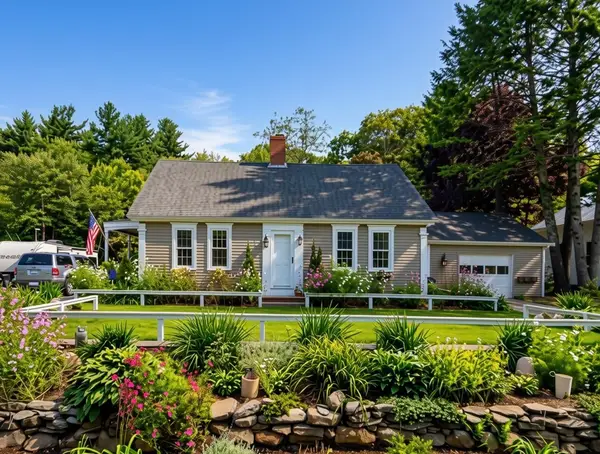 7  Amesbury Road, Newton, NH 03858