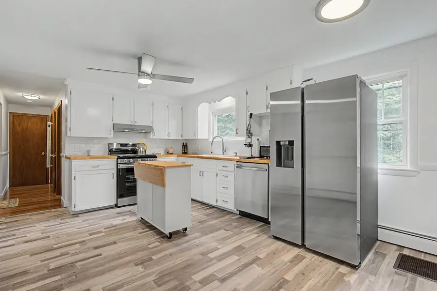 32 Jenkins Road, Lee, NH 03861 - #3