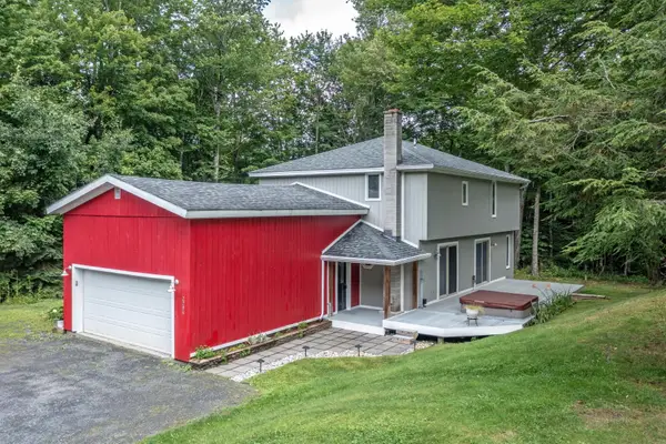 2294 VT Rt. 100, Duxbury, VT 05676