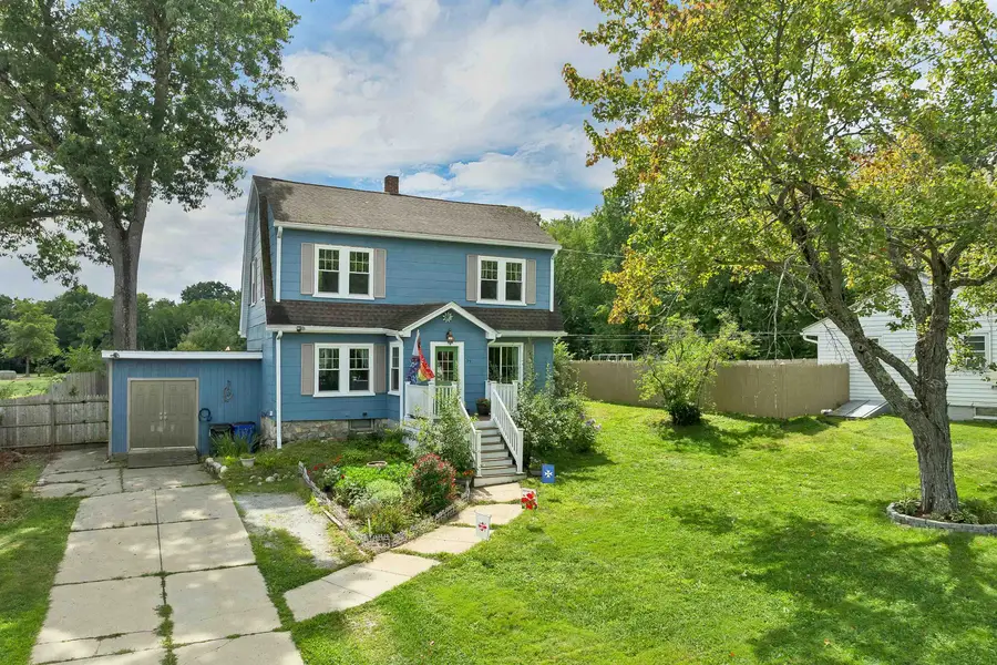 17 Desaulnier Street, Goffstown, NH 03045 - #2