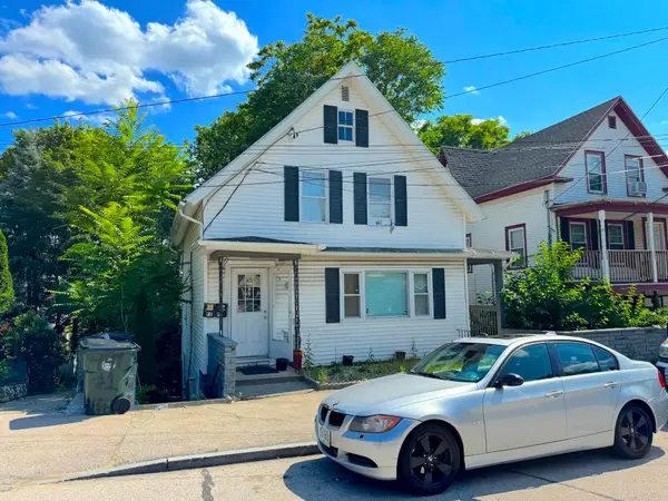 447 Hanover Street, Manchester, NH 03104