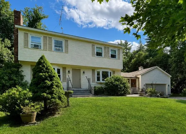 7 Woodbine Lane, Merrimack, NH 03054