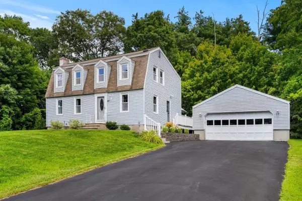 27 Boyd Road, Londonderry, NH 03053