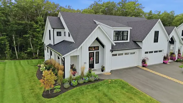33 Trails Edge Road, Windham, NH 03087
