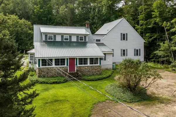 32 Flutter Street, Nottingham, NH 03290