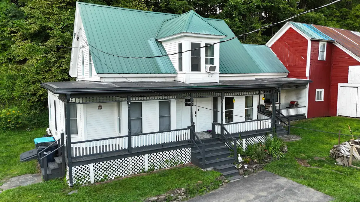 140 Pleasant Street, Williamstown, VT 05679 - #1
