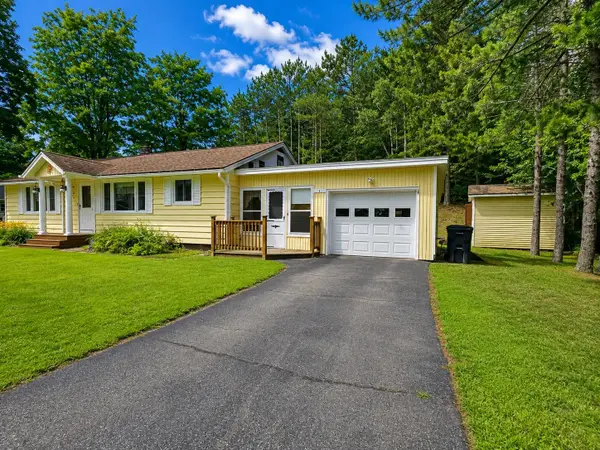 41 Gilbert Street, Newport City, VT 05855