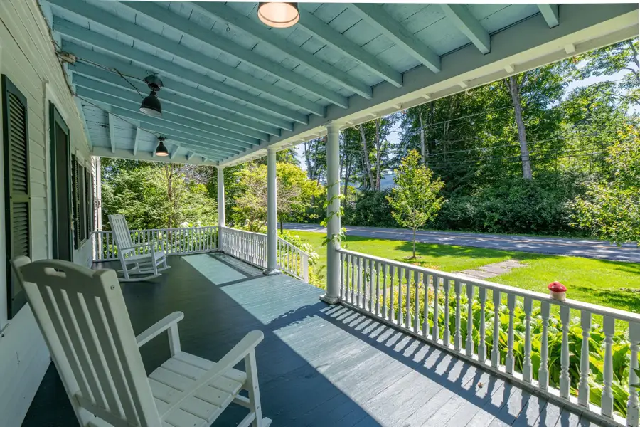 2529 Main Street, Manchester, VT 05254 - #3