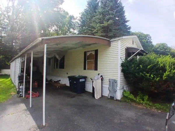35 Cogswell Way, Enfield, NH 03748