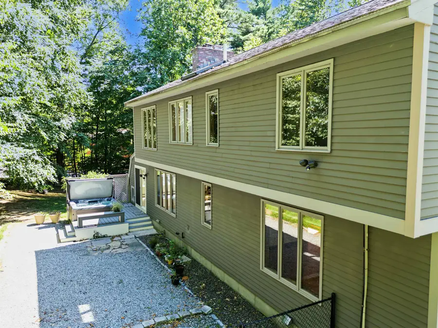 29 Bourbon Street, Bedford, NH 03110 - #3