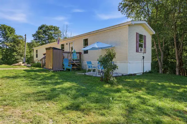 35 Thompson Road, Pittsfield, NH 03263