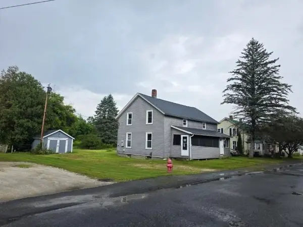 25 Meadow Street, Proctor, VT 05765