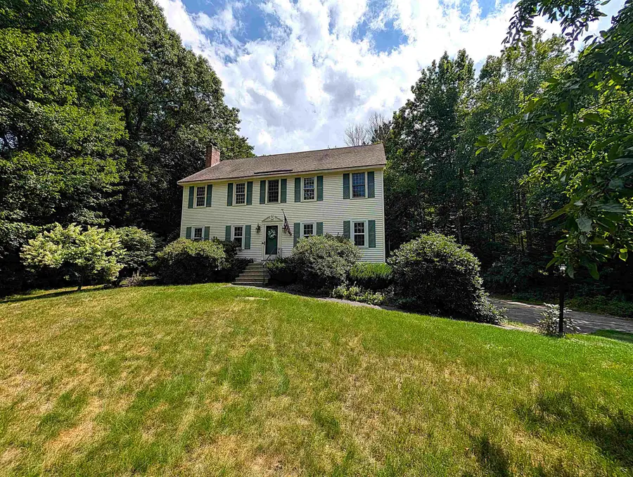 2 Nutfield Drive, Londonderry, NH 03053 - #3