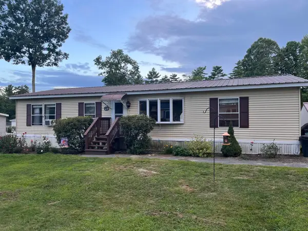 5 Karen Place, Claremont, NH 03743