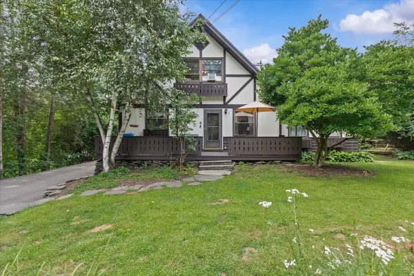 6 Edgewood Avenue, Barre City, VT 05641