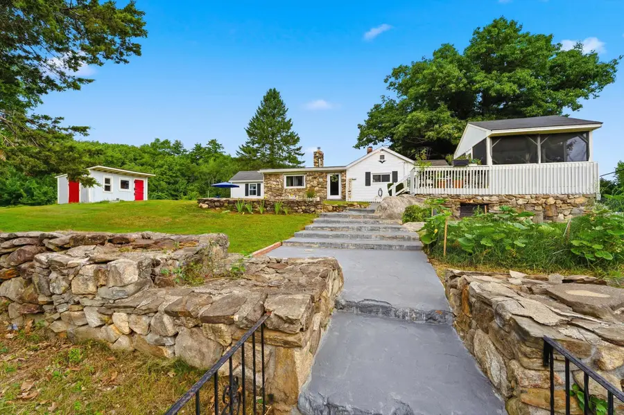 33 Beacon Hill Road, Derry, NH 03038 - #2