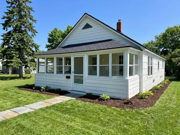 22  Pike Avenue, Littleton, NH 03561