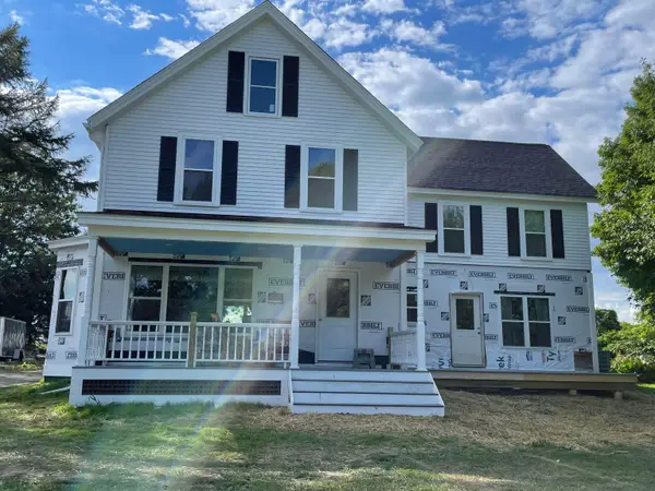 833 Lakeview Drive, North Hero, VT 05474