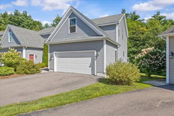 236A Ledgewood Lane, Georgia, VT 05468
