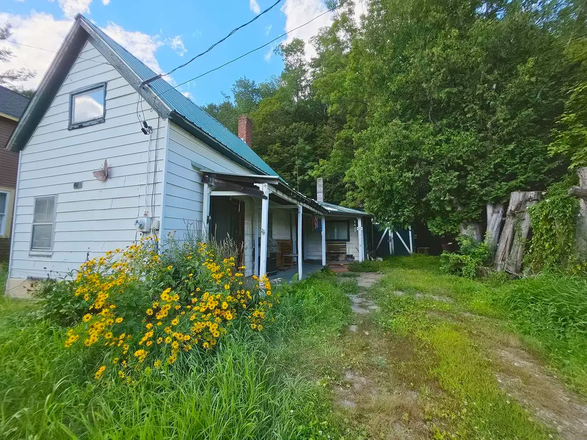 425 Main Street, Proctorsville, VT 05153 - #1