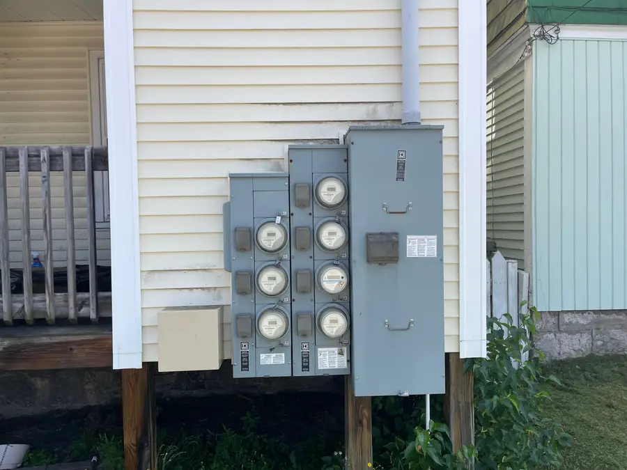 100 Pine Street, Berlin, NH 03570 - #3