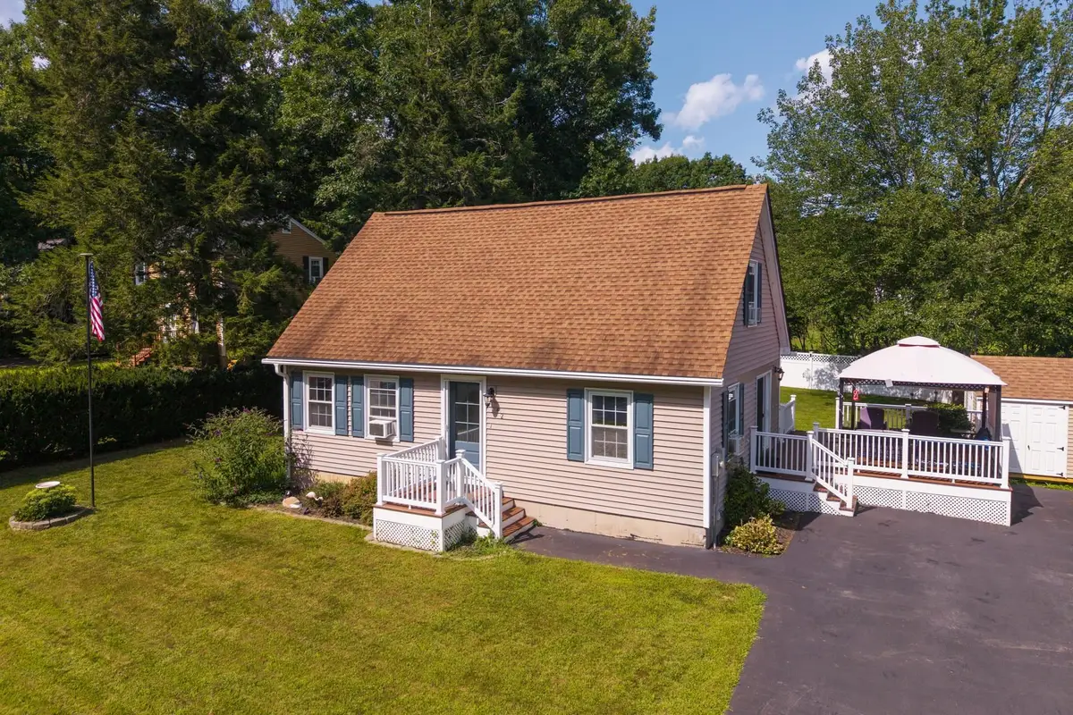 42 Dorothy Drive, Epping, NH 03042 - #1