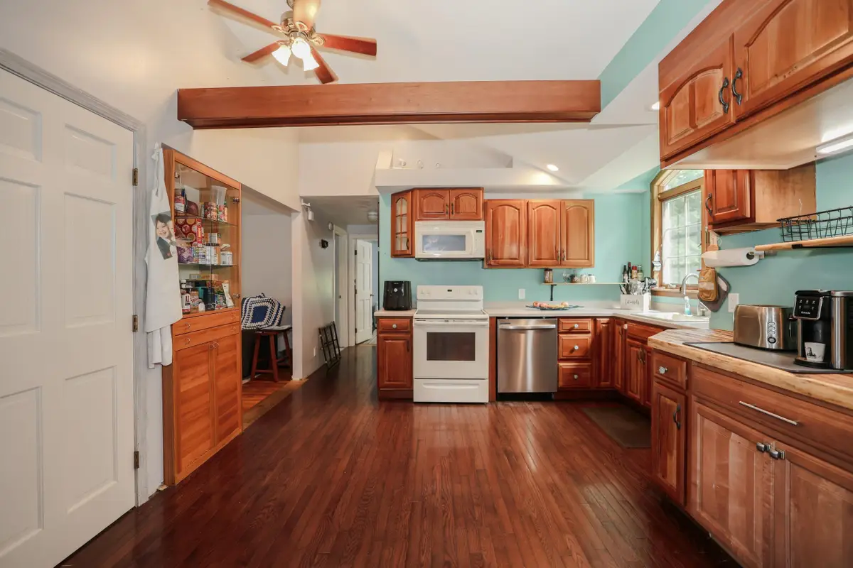 10 Kendall Pond Road, Derry, NH 03038 - #1