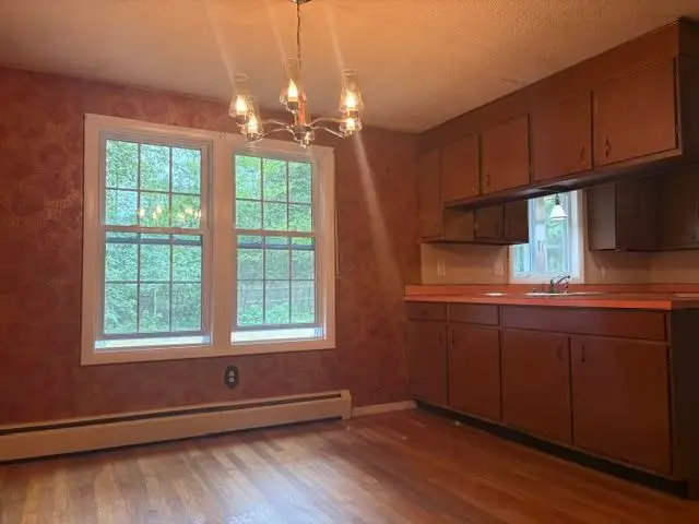 8 Woodridge Lane, North Hampton, NH 03862 - #2